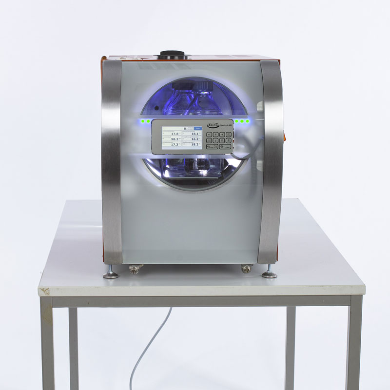 Woman operating steam sterilizer Laboklav 25